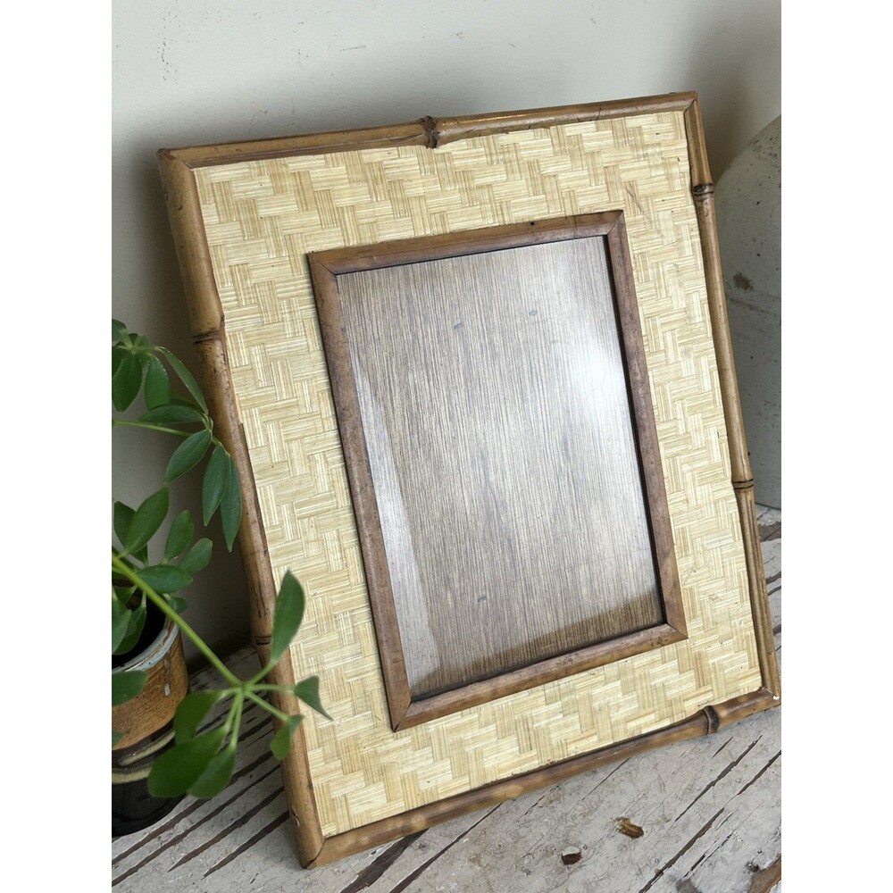 Vintage 1980’s Natural Woven Bamboo Picture Photo Frame W/ Bamboo Backing / Mint